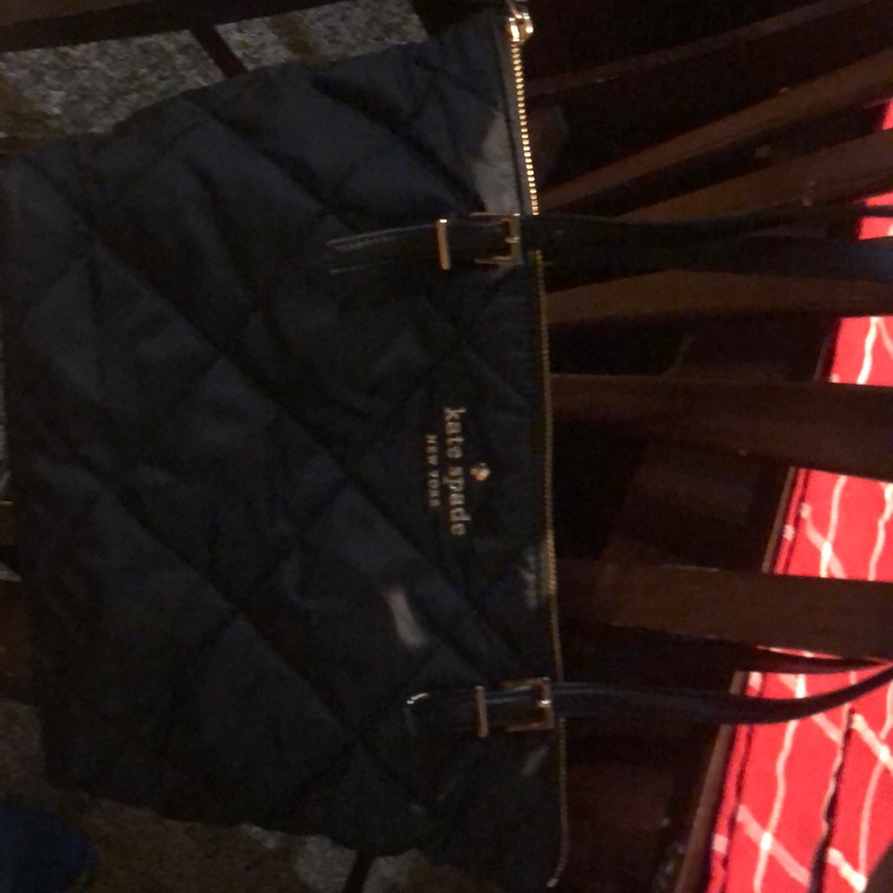 Medium sizes Kate spade quilted shoulder bag